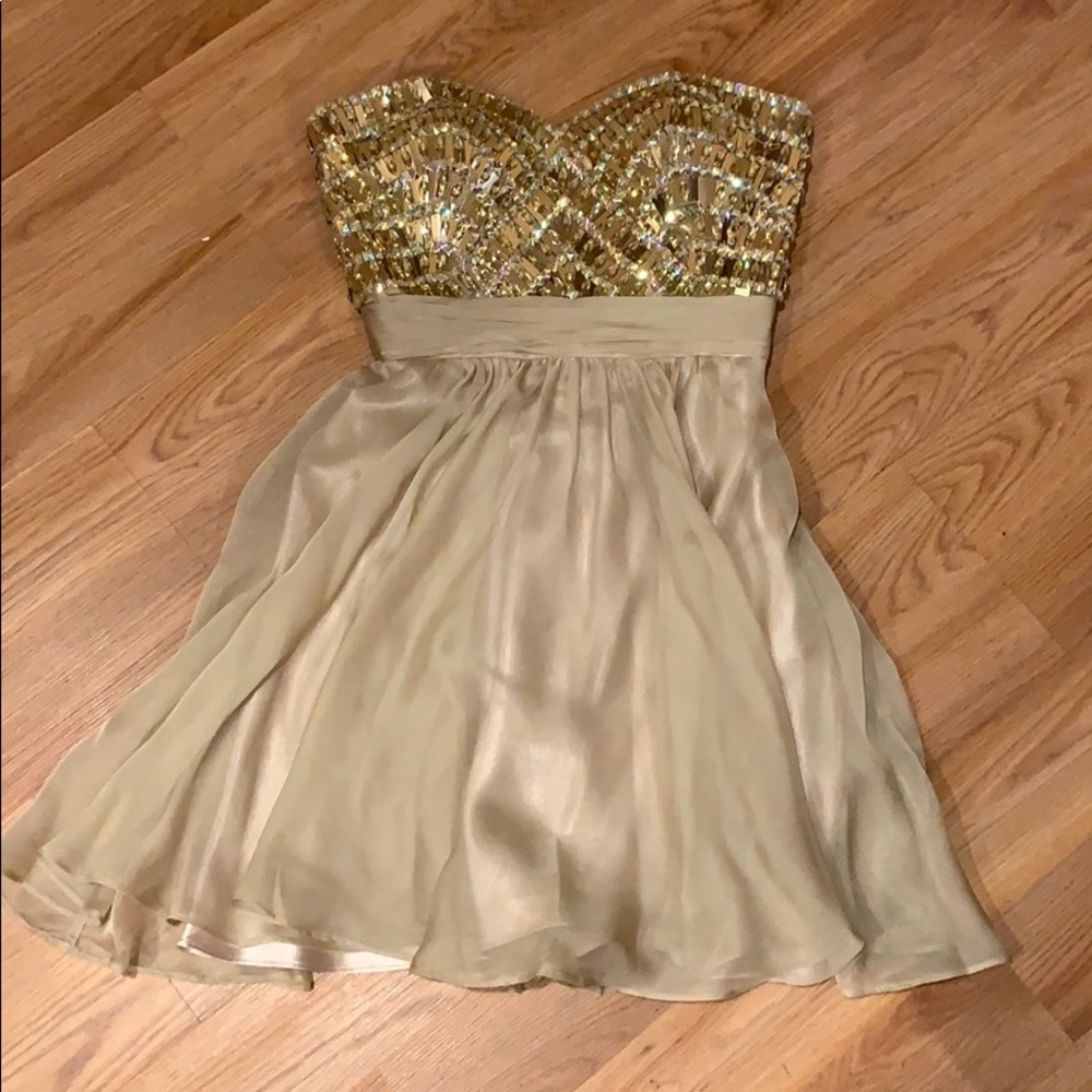 PROM IS COMING